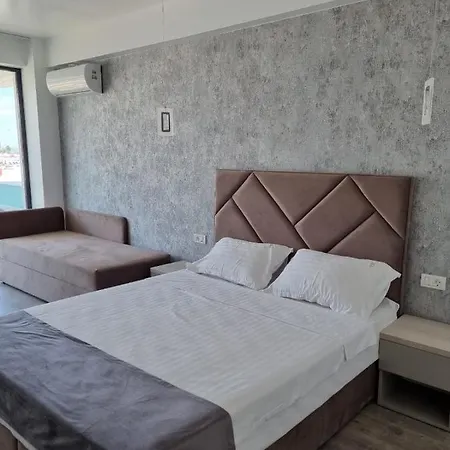 Hotel Ana 3*